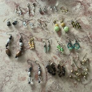 EUC~Lot Of 18 Vintage To Now Bundle Of Hook Back & Pieced Earrings Mixed Colors